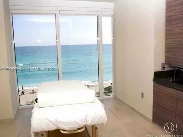 2-bedroom condo for rent in Hallandale Beach - 1830 S Ocean Dr 1806 short term - MondialRealty