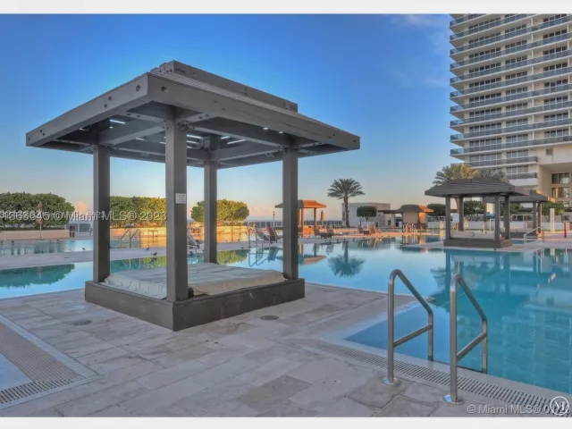 2-bedroom condo for rent in Hallandale Beach - 1830 S Ocean Dr 1806 short term - MondialRealty