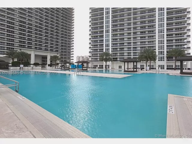 2-bedroom condo for rent in Hallandale Beach - 1830 S Ocean Dr 1806 short term - MondialRealty