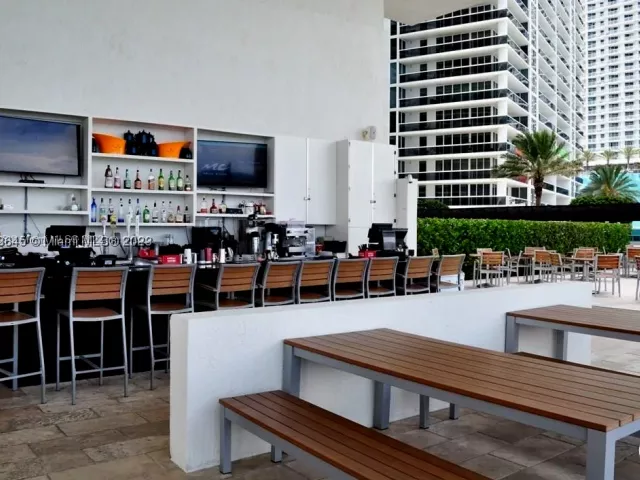 2-bedroom condo for rent in Hallandale Beach - 1830 S Ocean Dr 1806 short term - MondialRealty