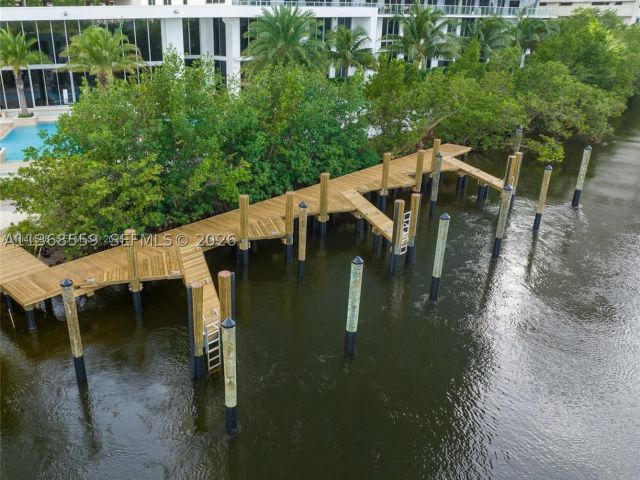 3-bedroom condo for rent in North Miami Beach - 16385 Biscayne Blvd 7 - MondialRealty