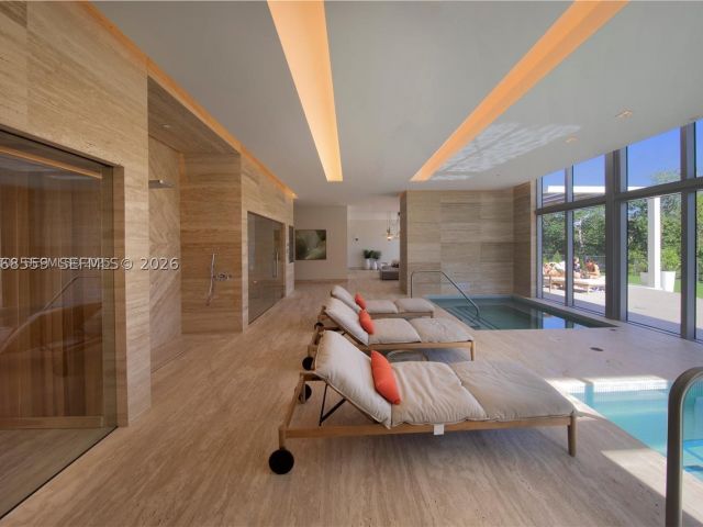 3-bedroom condo for rent in North Miami Beach - 16385 Biscayne Blvd 7 - MondialRealty