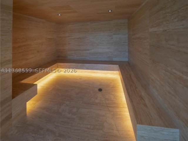 3-bedroom condo for rent in North Miami Beach - 16385 Biscayne Blvd 7 - MondialRealty