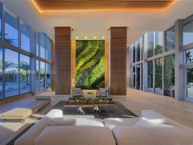 3-bedroom condo for rent in North Miami Beach - 16385 Biscayne Blvd 7 - MondialRealty