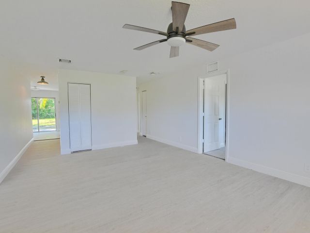 Home for sale at 502 SW 5th Avenue - photo 5197567