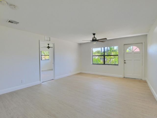 Home for sale at 502 SW 5th Avenue - photo 5197570