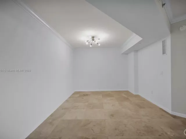 1-bedroom condo for sale in Fort Lauderdale - 1819 SE 17th St 1401 - MondialRealty