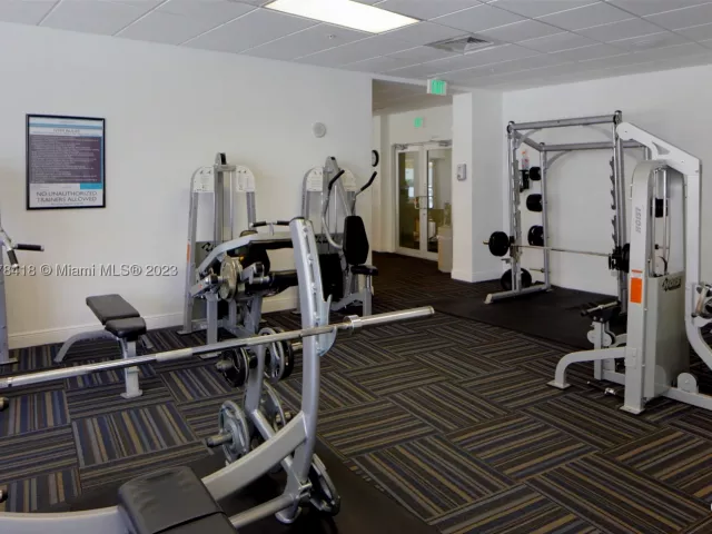2-bedroom condo for rent in Miami - 1750 N Bayshore Dr 2602 - MondialRealty
