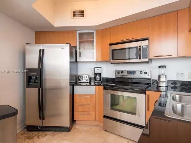 Apartment for rent  Unit #3201 - photo 3823071