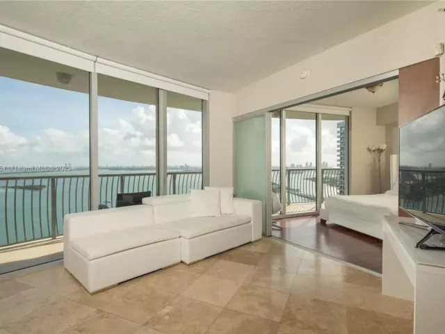 Apartment for rent  Unit #3201 - photo 3823074