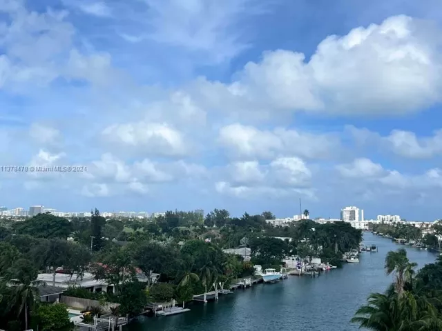 4-bedroom home for sale in Miami Beach - 7300 Trouville Esplanade 3 - MondialRealty
