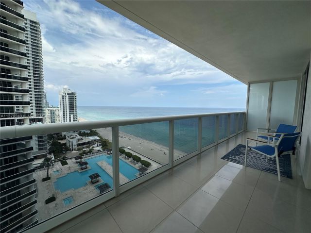 Apartment for rent  Unit #2010 - photo 5515335