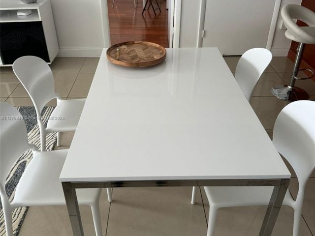 Apartment for rent  Unit #2010 - photo 5515337