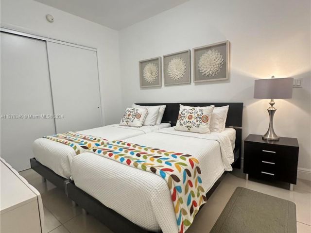 Apartment for rent  Unit #2010 - photo 5515338