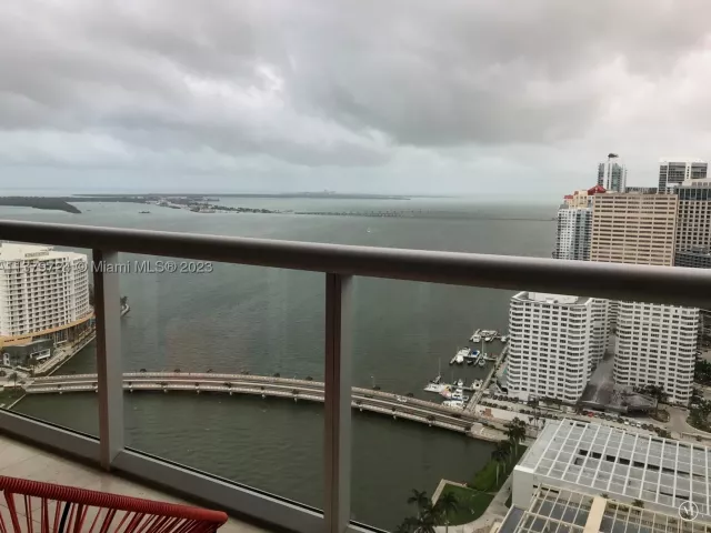 2-bedroom condo for sale in Miami - 495 Brickell Ave 3603 - MondialRealty