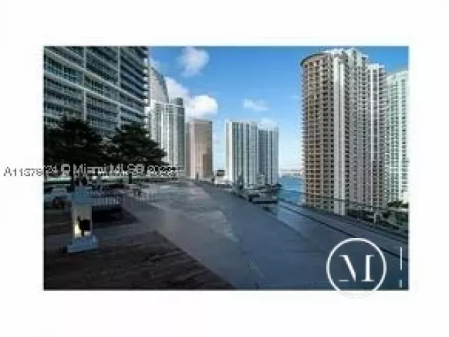 2-bedroom condo for sale in Miami - 495 Brickell Ave 3603 - MondialRealty
