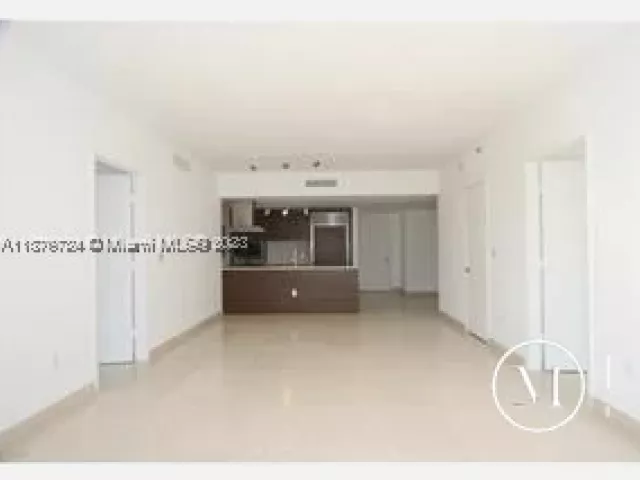 2-bedroom condo for sale in Miami - 495 Brickell Ave 3603 - MondialRealty