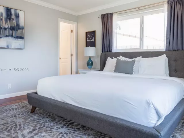 3-bedroom home for rent in Fort Lauderdale - 1466 NE 57th Ct - MondialRealty