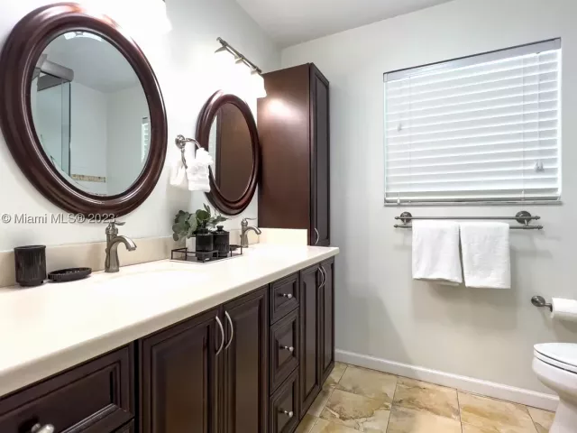3-bedroom home for rent in Fort Lauderdale - 1466 NE 57th Ct - MondialRealty