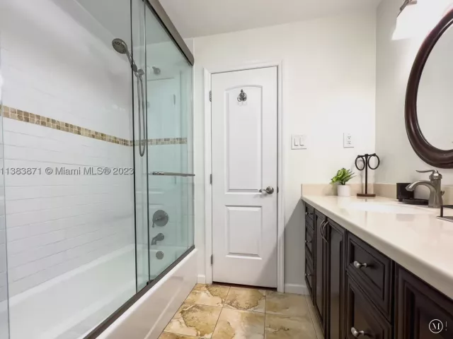 3-bedroom home for rent in Fort Lauderdale - 1466 NE 57th Ct - MondialRealty