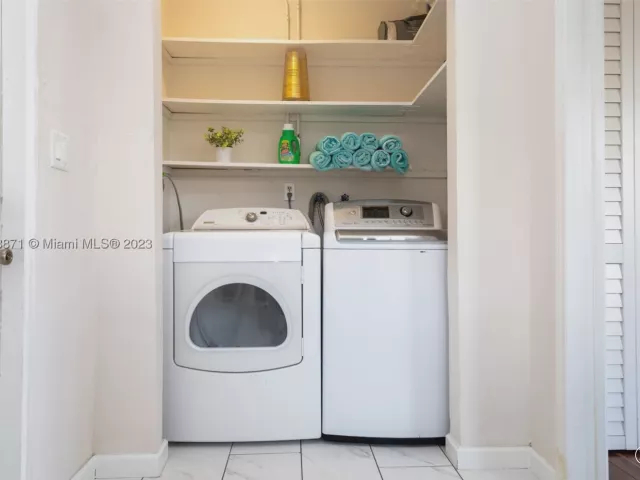 3-bedroom home for rent in Fort Lauderdale - 1466 NE 57th Ct - MondialRealty
