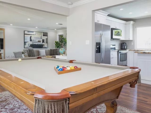3-bedroom home for rent in Fort Lauderdale - 1466 NE 57th Ct - MondialRealty