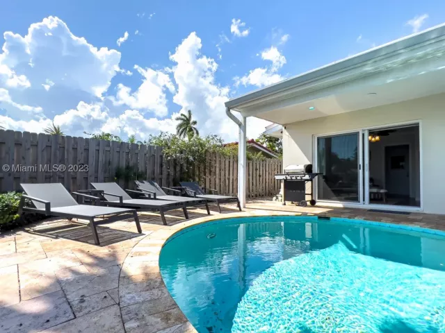 3-bedroom home for rent in Fort Lauderdale - 1466 NE 57th Ct - MondialRealty