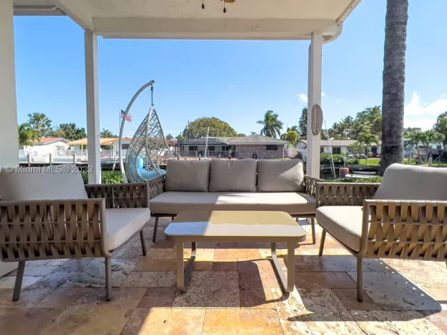 3-bedroom home for rent in Fort Lauderdale - 1466 NE 57th Ct - MondialRealty