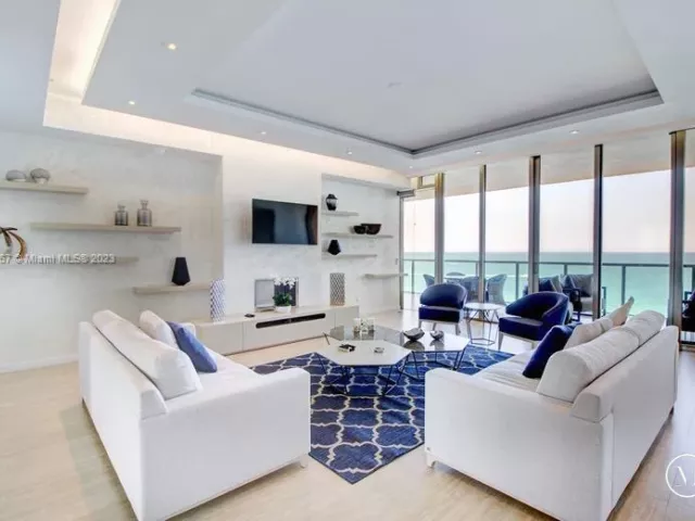 3-bedroom condo for rent in Bal Harbour - 9705 Collins Ave 1003N - MondialRealty