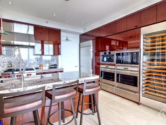 3-bedroom condo for rent in Bal Harbour - 9705 Collins Ave 1003N - MondialRealty