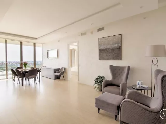 3-bedroom condo for rent in Bal Harbour - 9705 Collins Ave 1003N - MondialRealty
