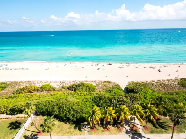 1-bedroom condo for rent in Miami Beach - 5601 Collins Ave 1204 - MondialRealty
