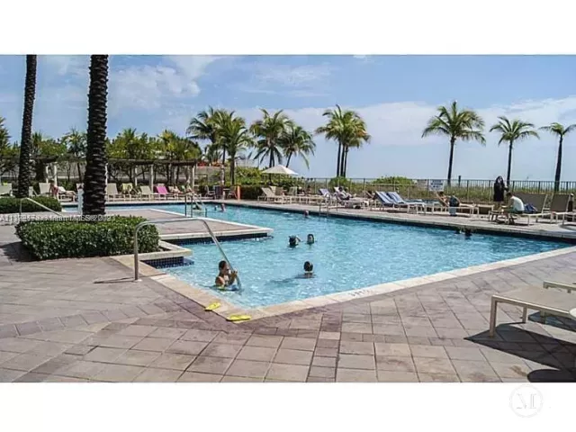 2-bedroom condo for rent in Hallandale Beach - 2080 S OCEAN DR 309 - MondialRealty