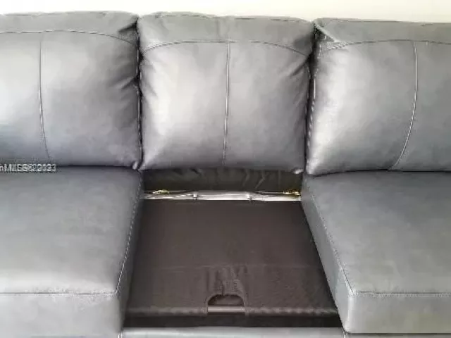 2-bedroom condo for rent in Hallandale Beach - 2080 S OCEAN DR 309 - MondialRealty