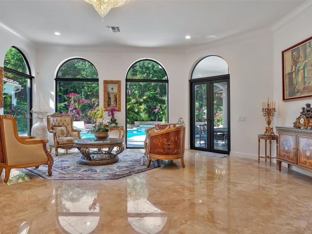 Home for sale at 4008 Sanctuary Ln - photo 6094133