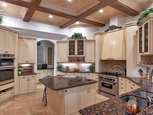 Home for sale at 4008 Sanctuary Ln - photo 6094134