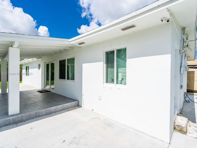 Home for sale at 18650 SW 204th Ave - photo 3985634