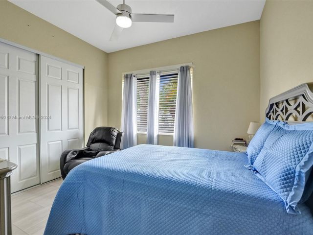 Home for sale at 9156 Bay Harbour Cir - photo 5373469