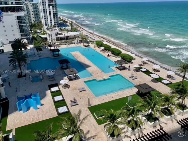 2-bedroom condo for rent in Hallandale Beach - 1830 S Ocean Dr 1610 - MondialRealty