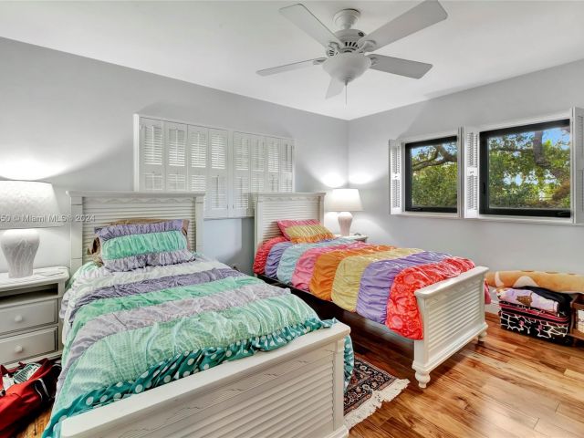 Home for sale at 4716 University Dr - photo 6270944