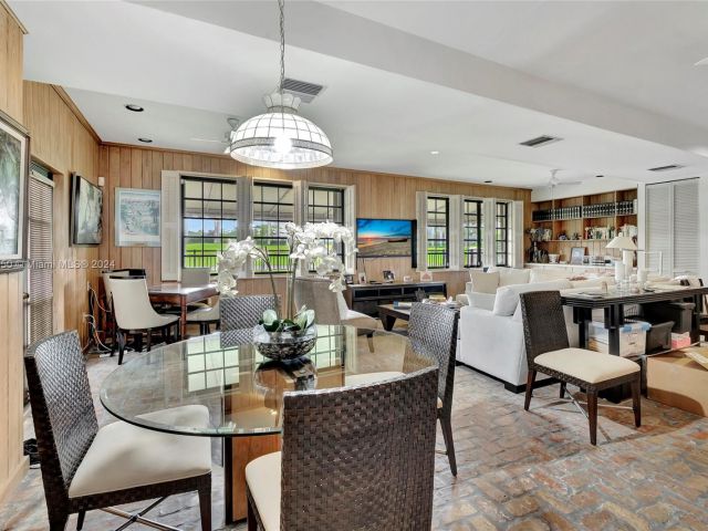 Home for sale at 4716 University Dr - photo 6270953