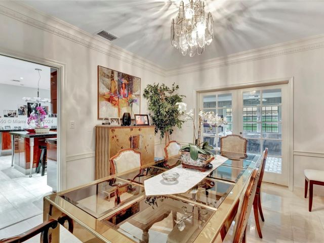 Home for sale at 4716 University Dr - photo 6270957