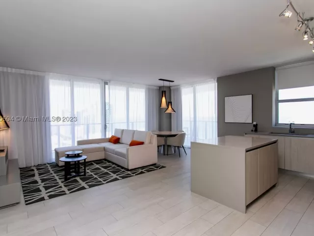 2-bedroom condo for rent in Hollywood - 4010 S Ocean Dr 1201 - MondialRealty