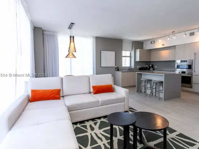 2-bedroom condo for rent in Hollywood - 4010 S Ocean Dr 1201 - MondialRealty