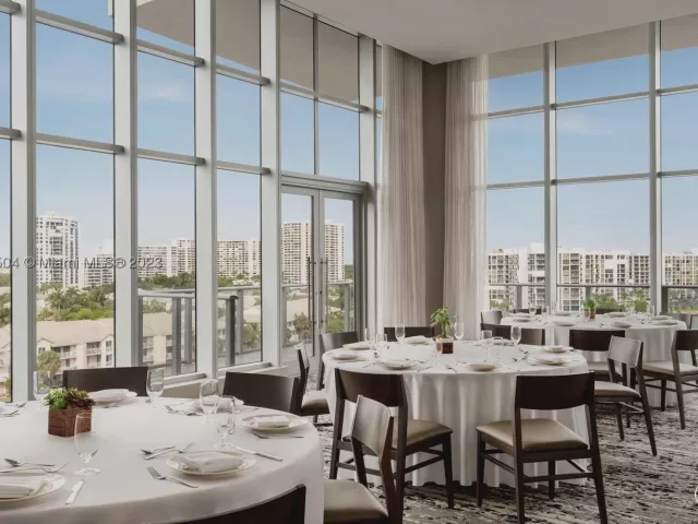 2-bedroom condo for rent in Hollywood - 4010 S Ocean Dr 1201 - MondialRealty