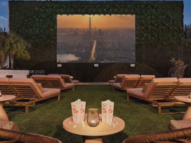 2-bedroom condo for rent in Hollywood - 4010 S Ocean Dr 1201 - MondialRealty