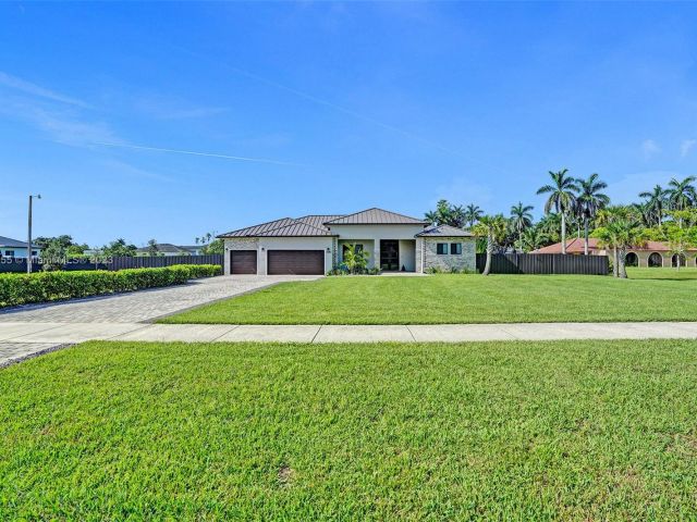 Home for sale at 17300 SW 296th St - photo 4128267
