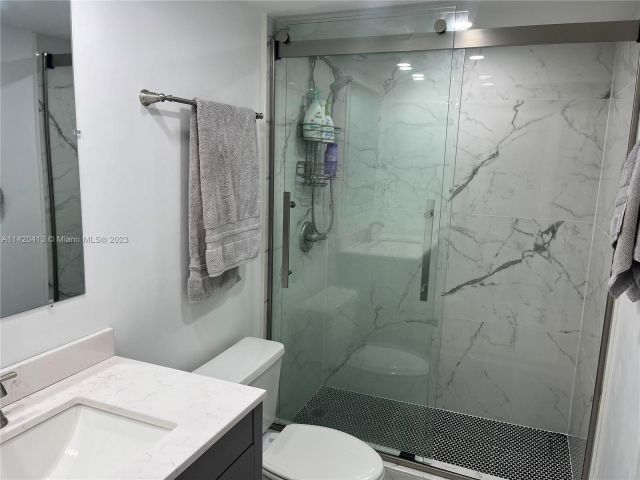 1-bedroom condo for sale in Hallandale Beach - 2030 S Ocean Dr 1602 - MondialRealty