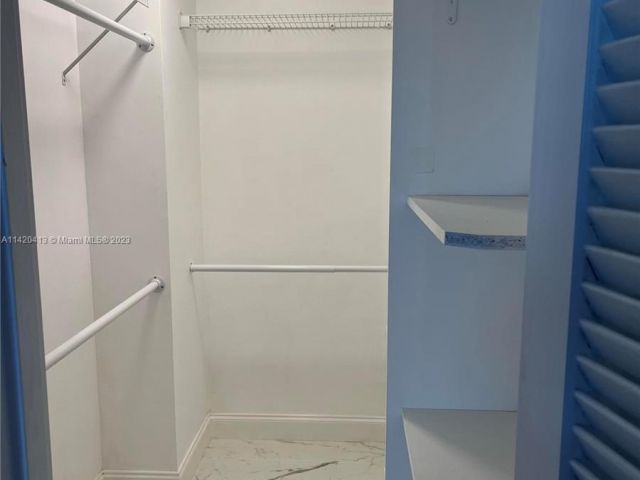 1-bedroom condo for sale in Hallandale Beach - 2030 S Ocean Dr 1602 - MondialRealty