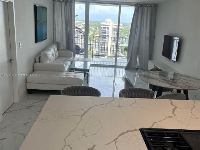 1-bedroom condo for sale in Hallandale Beach - 2030 S Ocean Dr 1602 - MondialRealty